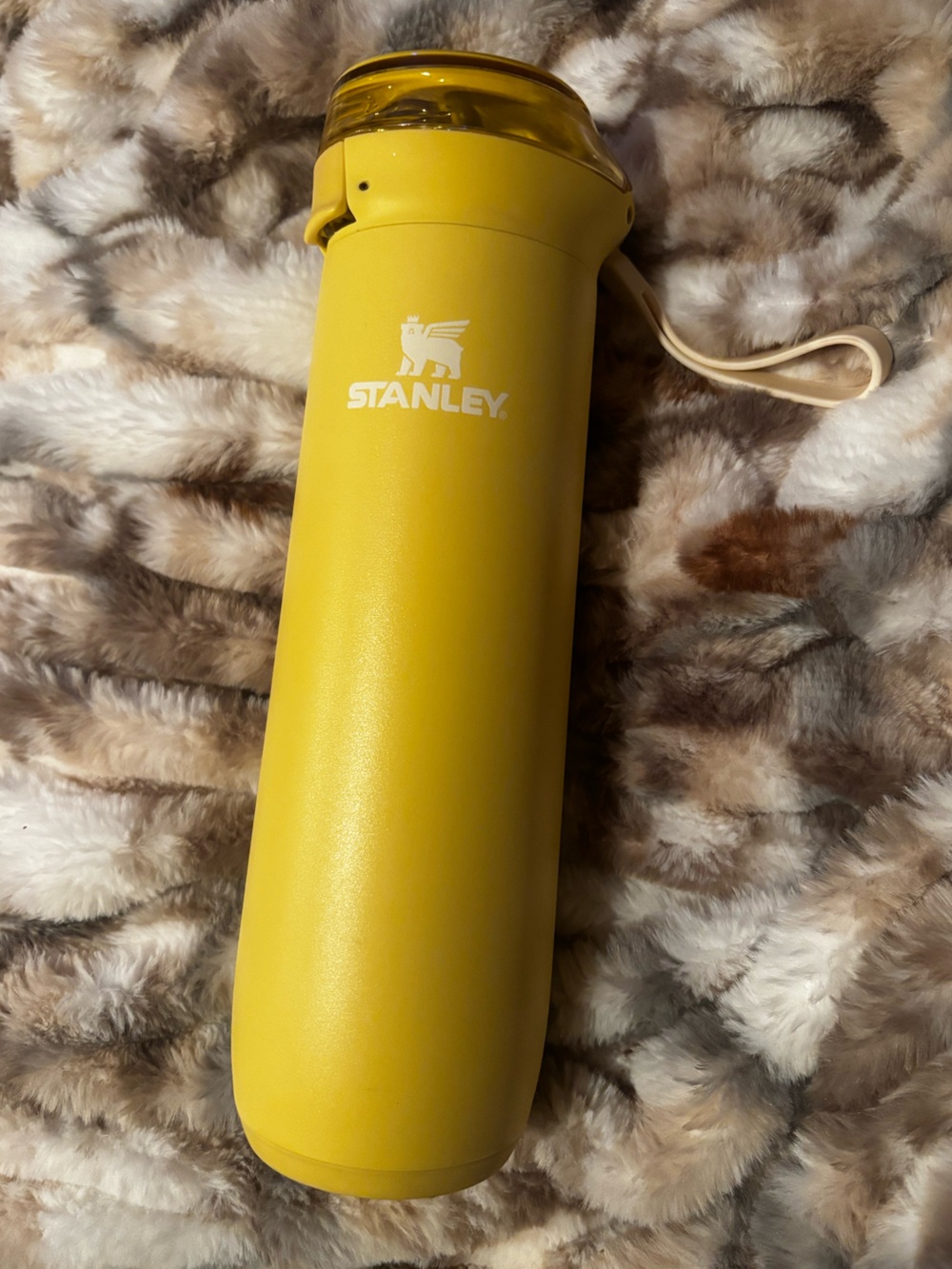 🌼 RARE Stanley Flowstate Spring Bottle 20oz | Daffodil Butter Yellow |